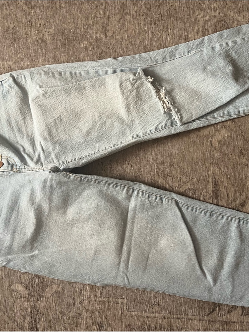 Universal Thread Light Wash Distressed Boyfriend Jeans